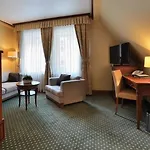ホテル Park 4*