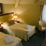 Park ホテル 4*