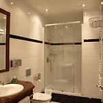 Park ホテル 4*