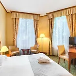 Park 4* シュチェチン